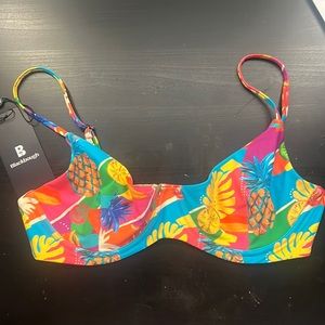 NWT Blackbough Willow Underwire Top in Island Tiki